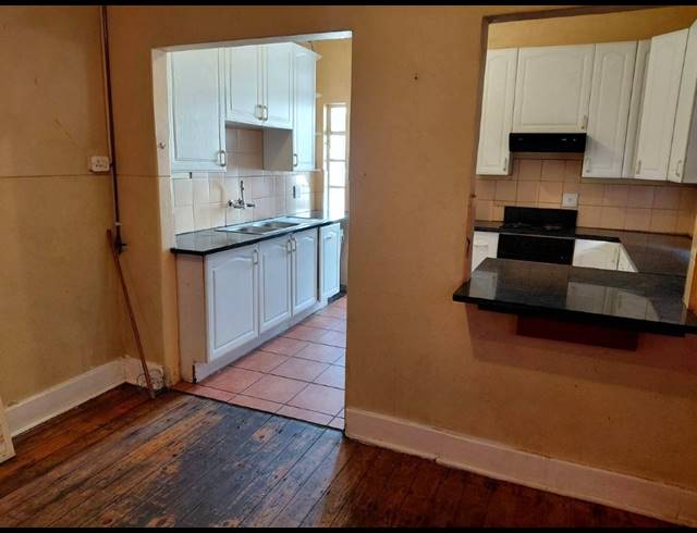 3 BEDROOM HOUSE FOR SALE IN KENSINGTON
